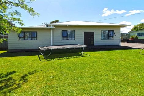 Photo of property in 8 Harris Street, Waitara, 4320