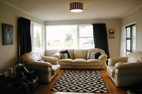 Photo of property in 32 Cardiff Road, Pakuranga, Auckland, 2010