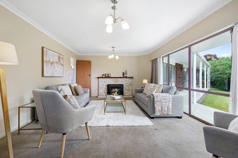 Photo of property in 3 Woodstock Crescent, Leamington, Cambridge, 3432