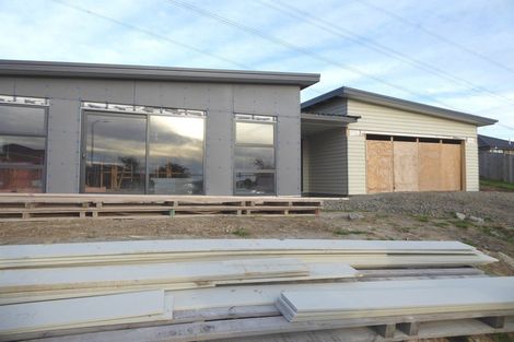 Photo of property in 25 Varsity Heights, Fitzherbert, Palmerston North, 4410