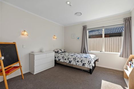 Photo of property in 1 Esme Place, Matua, Tauranga, 3110