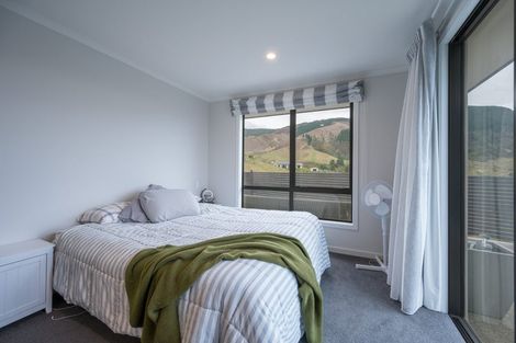 Photo of property in 25 Huntaway Close, Stoke, Nelson, 7011