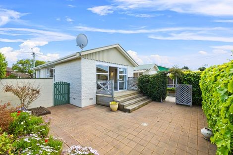 Photo of property in 264 Mairehau Road, Burwood, Christchurch, 8083