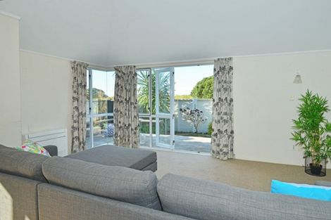 Photo of property in 27a Moana Road, Okitu, Gisborne, 4010