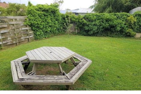 Photo of property in 86 Omapere Street, Whitby, Porirua, 5024