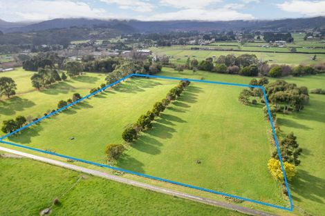 Photo of property in 1015b Beach Road, Torbay, Auckland, 0630