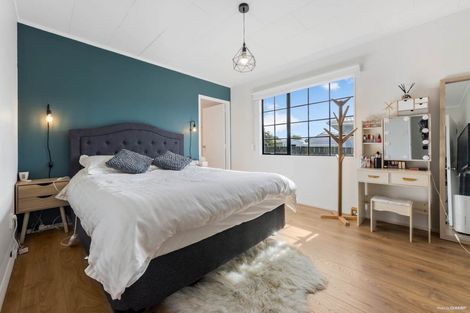 Photo of property in 9 Riserra Drive, Ranui, Auckland, 0612