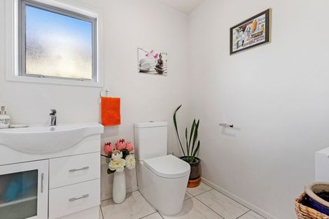 Photo of property in 7 Goodall Place, Redwood, Christchurch, 8051