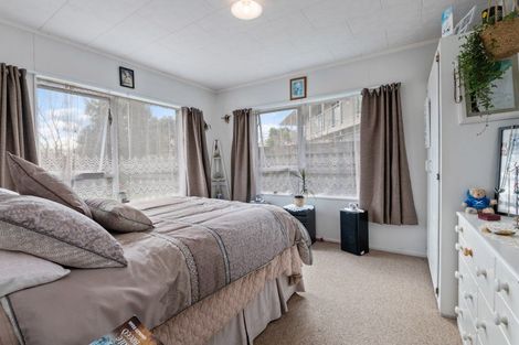 Photo of property in 29b Aquarius Drive, Kawaha Point, Rotorua, 3010