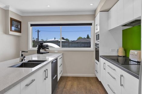 Photo of property in 7 Pukatea Street, Inglewood, 4330