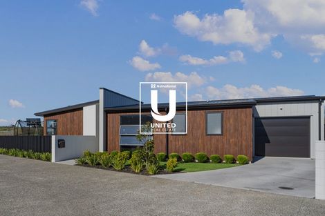 Photo of property in 16 Tanuku Lane, Te Puke, 3119