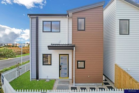 Photo of property in 1 Te Kaapia Road, Papakura, 2110