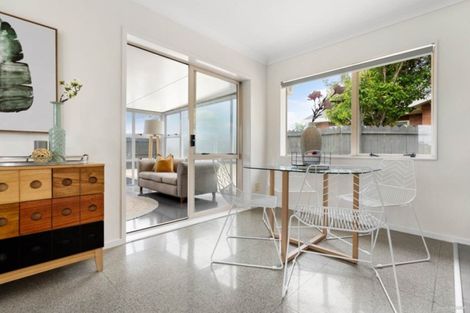 Photo of property in 2 Tullis Place, Burswood, Auckland, 2013