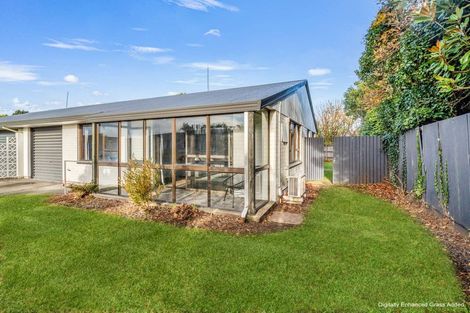 Photo of property in 38 Oakhampton Street, Hornby, Christchurch, 8042