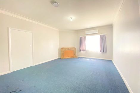 Photo of property in 117 Mangere Road, Otahuhu, Auckland, 1062