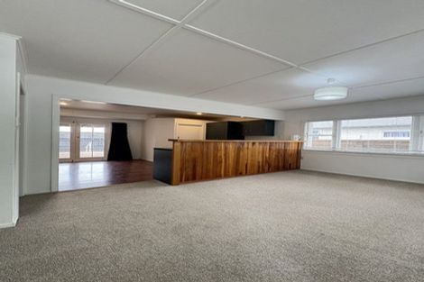 Photo of property in 651 Featherston Street, Roslyn, Palmerston North, 4414