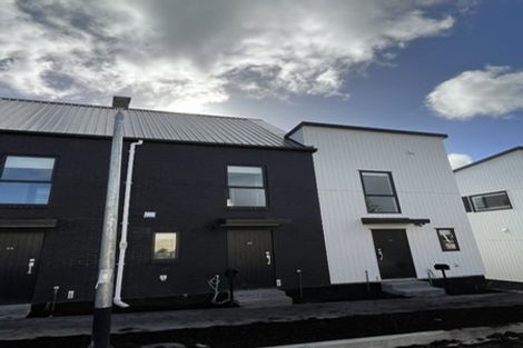 Photo of property in 2/125b Metcalfe Road, Ranui, Auckland, 0612