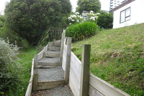 Photo of property in 272 Dowse Drive, Maungaraki, Lower Hutt, 5010
