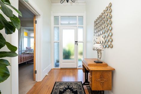 Photo of property in 19 Vigor Brown Street, Napier South, Napier, 4110