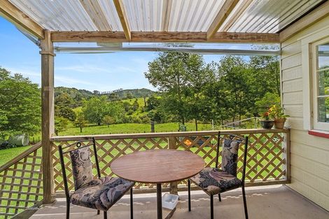 Photo of property in 32 Smith Road, Matakana, Warkworth, 0985