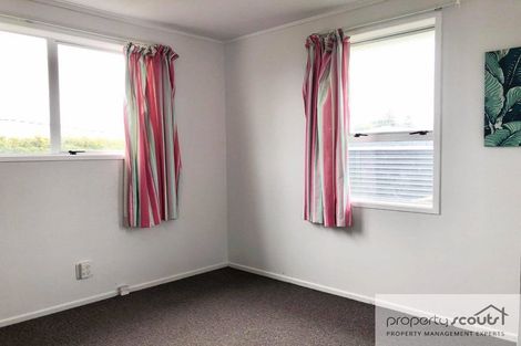 Photo of property in 33 Camellia Avenue, Bell Block, New Plymouth, 4312