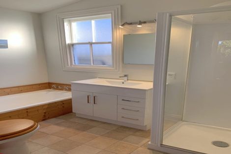 Photo of property in 68 Beauchamp Street, Karori, Wellington, 6012