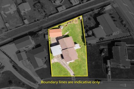 Photo of property in 2 Mcquarrie Place, Ngatea, 3503