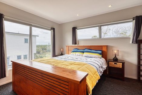 Photo of property in 10 Cornwall Way, Mangawhai Heads, Mangawhai, 0505