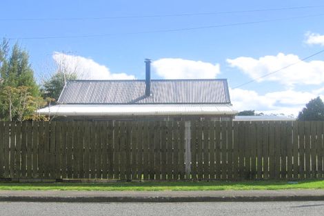 Photo of property in 2 Alfred Street, Hikurangi, 0114