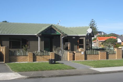 Photo of property in 8 Richard Street, Titahi Bay, Porirua, 5022