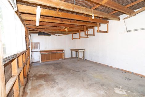 Photo of property in 2/162 Universal Drive, Henderson, Auckland, 0610