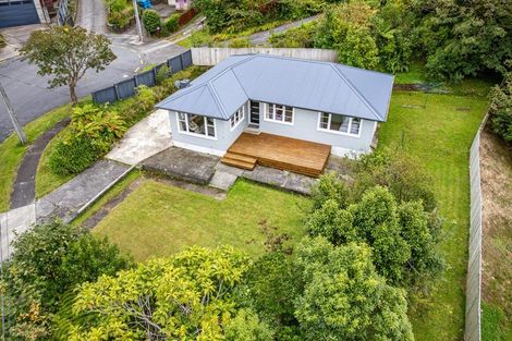 Photo of property in 16 Rintoul Grove, Stokes Valley, Lower Hutt, 5019
