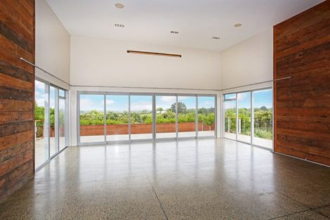 Photo of property in 58 Old Barn Road, Opaheke, Papakura, 2584