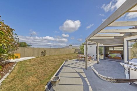 Photo of property in 4 Virginia Grove, Milson, Palmerston North, 4414