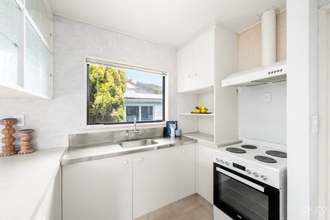 Photo of property in 2/11 Bauchop Road, Waterloo, Lower Hutt, 5011