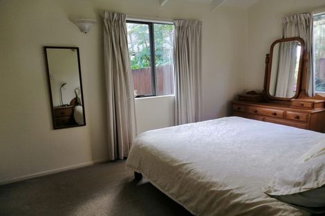 Photo of property in 2/33 Wolsley Avenue, Milford, Auckland, 0620