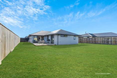 Photo of property in 34 George Fyfe Way, Wakefield, 7025