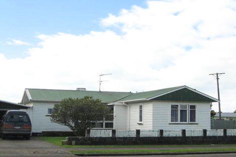 Photo of property in 122 Cracroft Street, Waitara, 4320