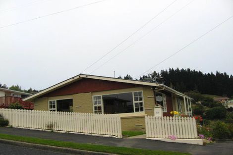 Photo of property in 17 Bell Crescent, Concord, Dunedin, 9018