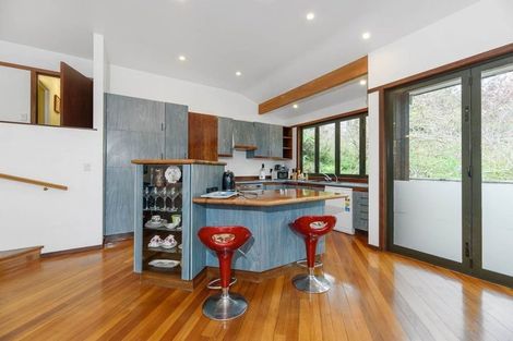 Photo of property in 1008c East Coast Road, Fairview Heights, Auckland, 0630