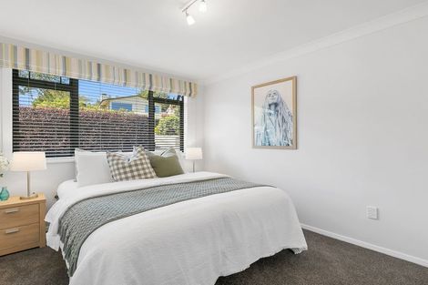 Photo of property in 12 Dowling Grove, Silverstream, Upper Hutt, 5019