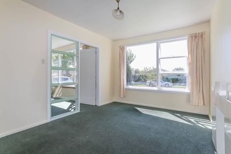 Photo of property in 8 Lochee Road, Upper Riccarton, Christchurch, 8041