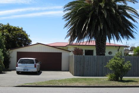 Photo of property in 377 Pine Avenue, South New Brighton, Christchurch, 8062