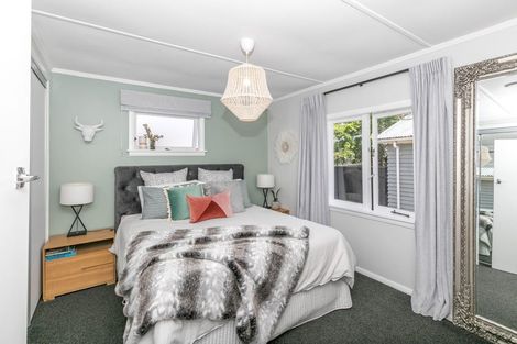 Photo of property in 15 Sandwich Road, St Andrews, Hamilton, 3200