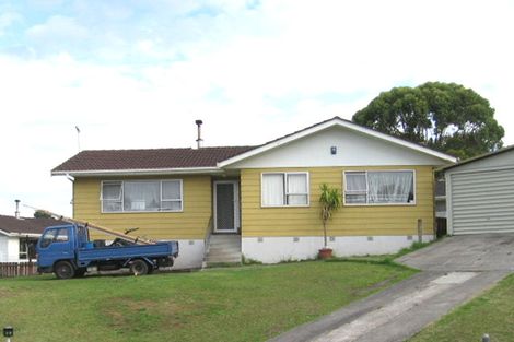 Photo of property in 25 Backhurst Grove, Massey, Auckland, 0614