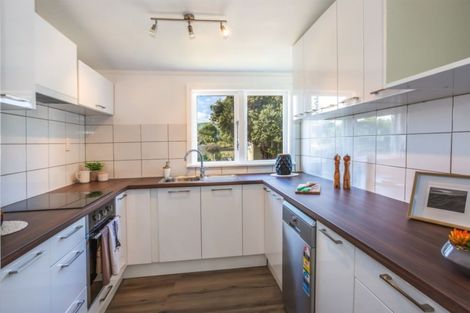 Photo of property in 102 Rangituhi Crescent, Takapuwahia, Porirua, 5022