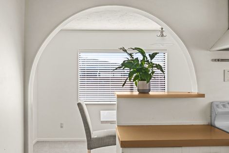 Photo of property in 16 Palmer Place, Parkvale, Hastings, 4122