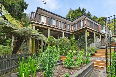 Photo of property in 43 Forest Road, Pinehaven, Upper Hutt, 5019