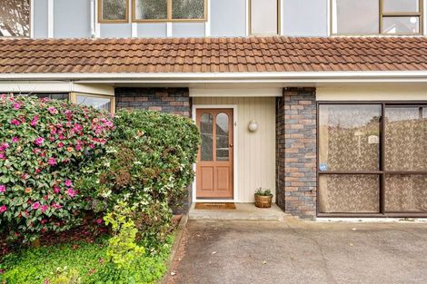 Photo of property in 4/87 Victoria Road, Papatoetoe, Auckland, 2025