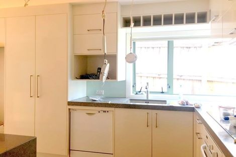 Photo of property in 4a Kennedy Avenue, Forrest Hill, Auckland, 0620